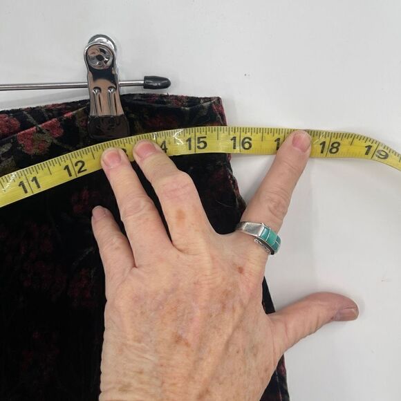 Zara Black & Red Floral Velvet Printed The Charlotte Flare Pants Size Large - Picture 6 of 10